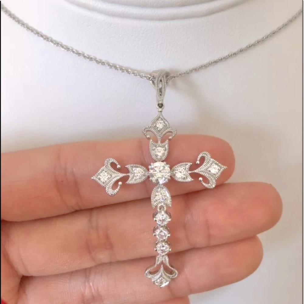 Beautiful Cz cross pendant! Sterling silver, high sparkle.